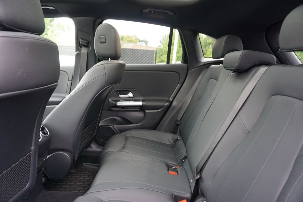 2025 Mercedes-Benz GLA GLA250 - Photo 13