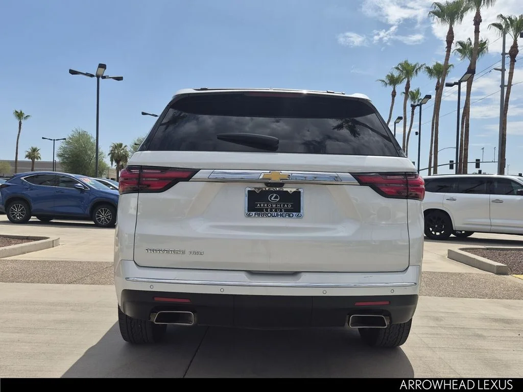 Used 2023 White Chevrolet High Country image 5