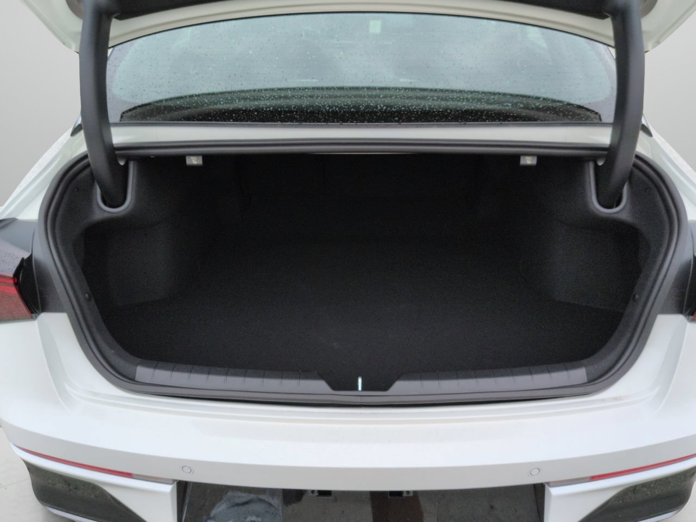 New 2026 Snow White Pearl Kia GT-Line FWD image 29
