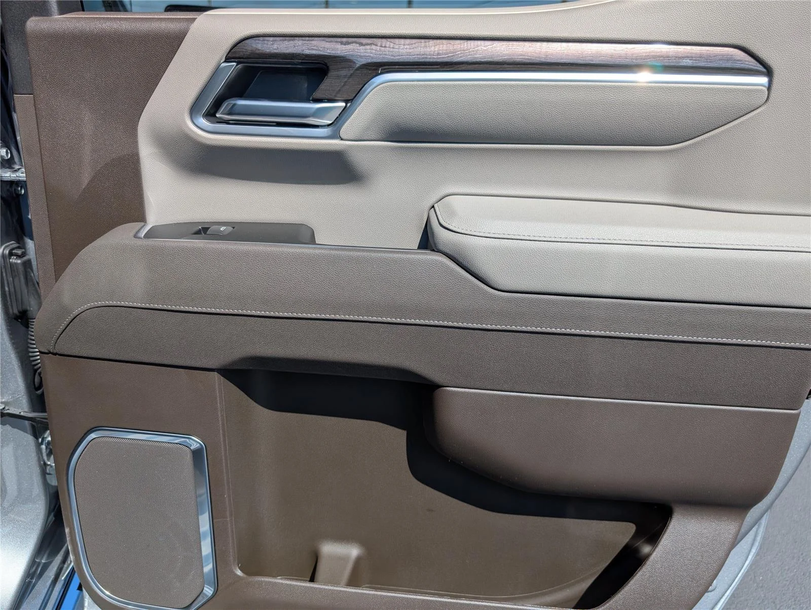 2026 Chevrolet Silverado 1500 LTZ - Photo 36