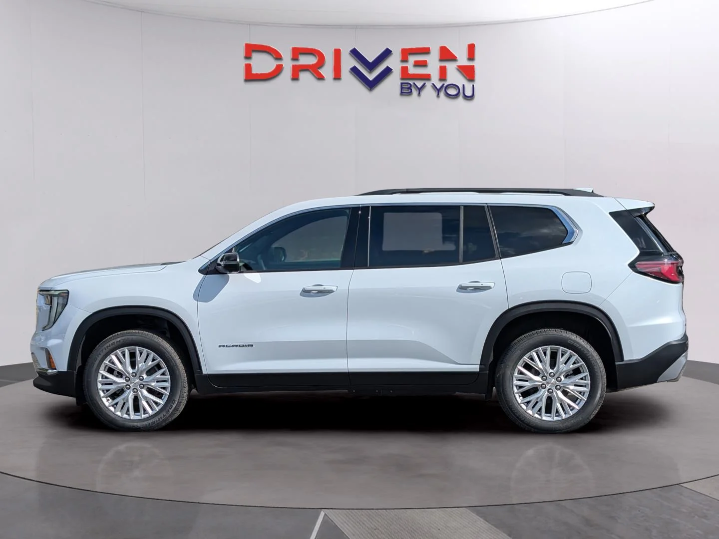 New 2026 Glacier White Tricoat GMC Elevation image 2