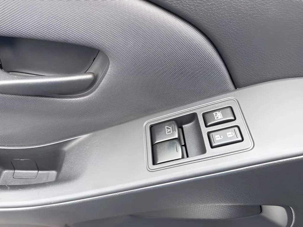 Used 2024 White Nissan S image 25