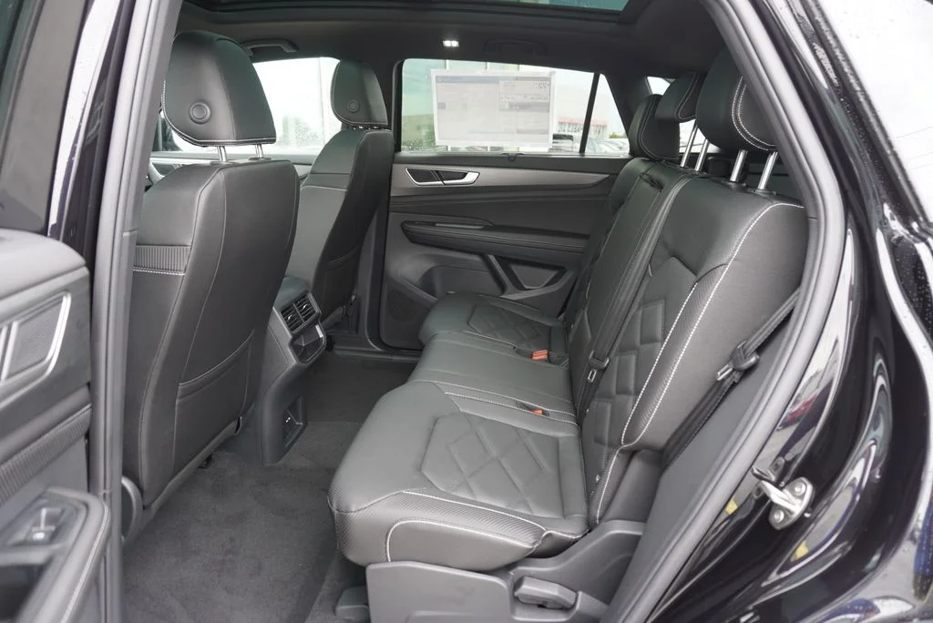 New 2026 Black Volkswagen SE w/Technology image 12