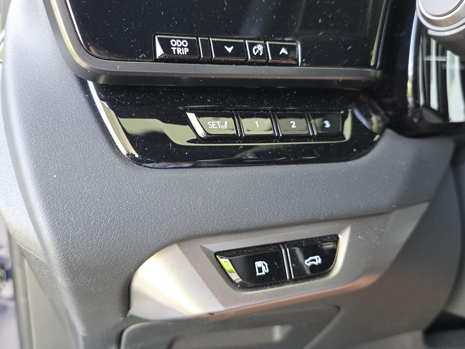 Certified Used 2025 Mica Lexus 350 Premium image 25