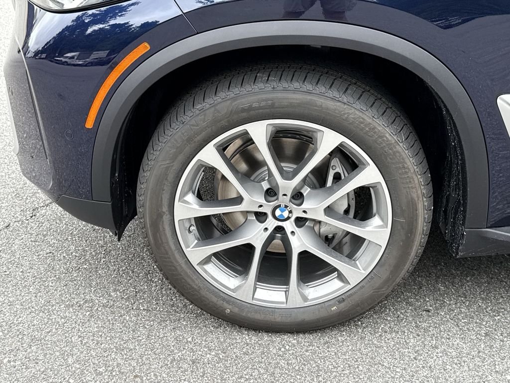 New 2026 Blue BMW xDrive40i image 10