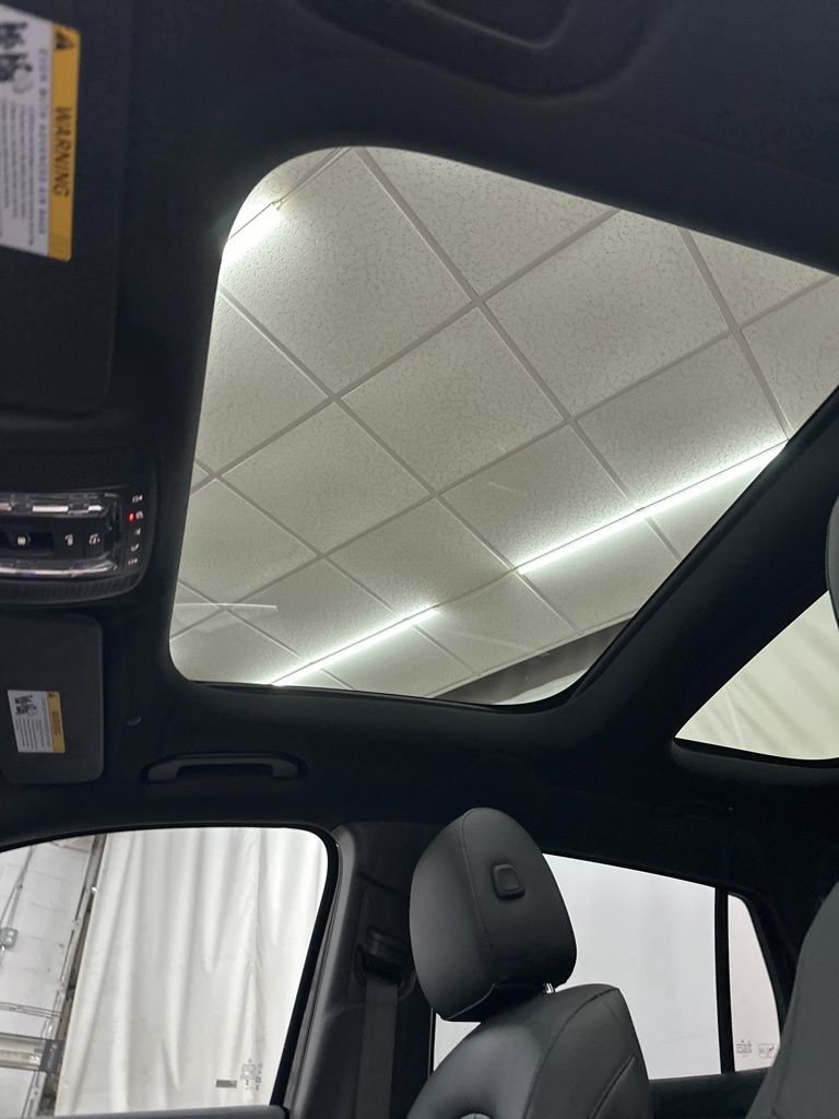 New 2026 Night Black Mercedes-Benz GLA 250 image 21