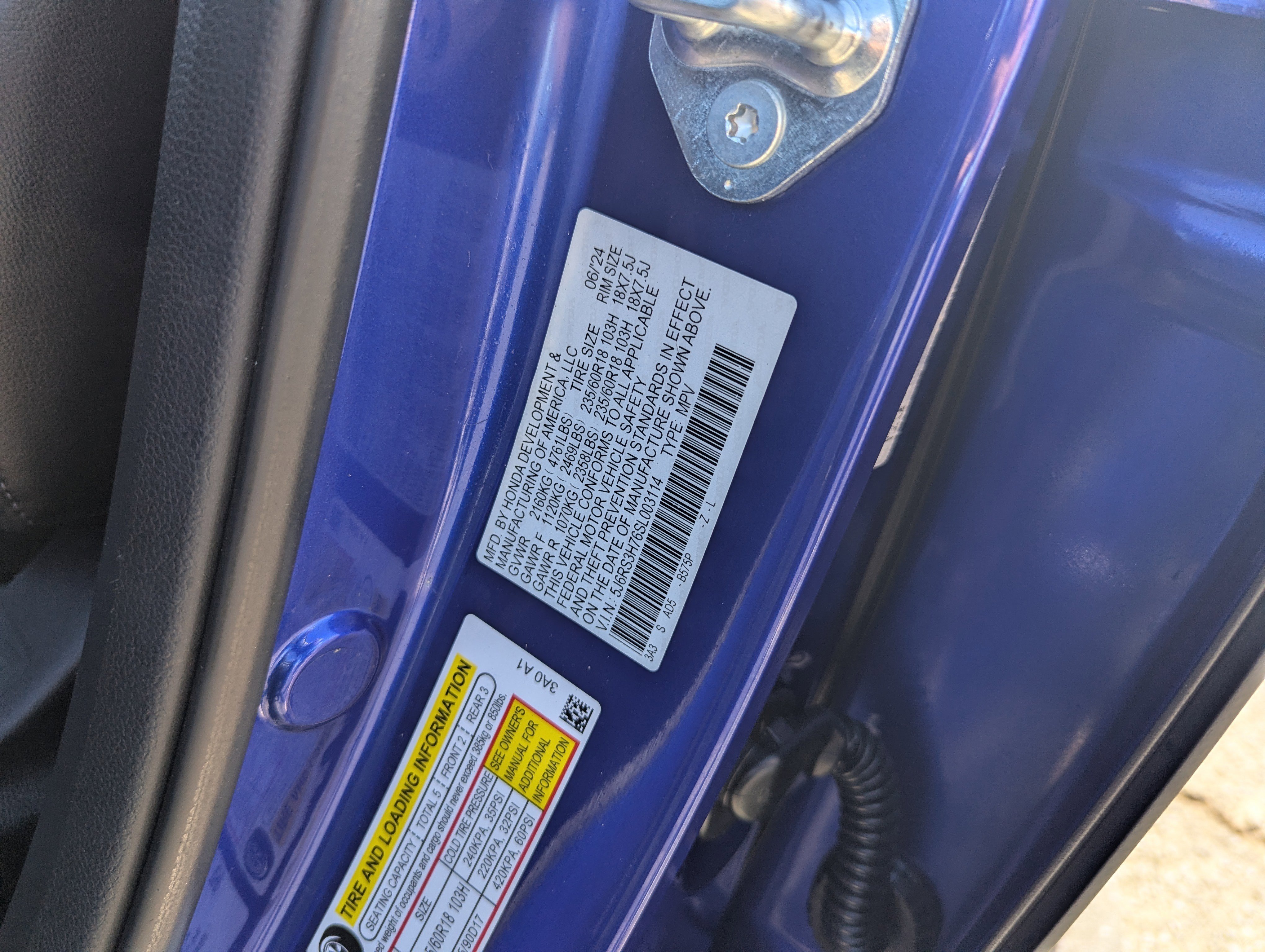 Used 2025 Solar Silver Metallic Honda EX-L image 35