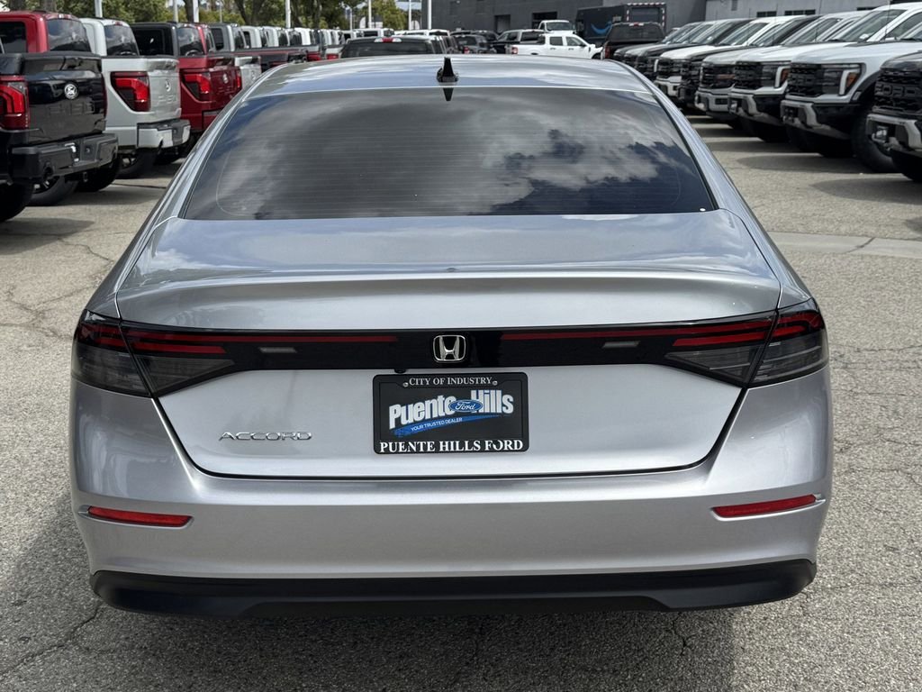Used 2026  Honda SE image 5