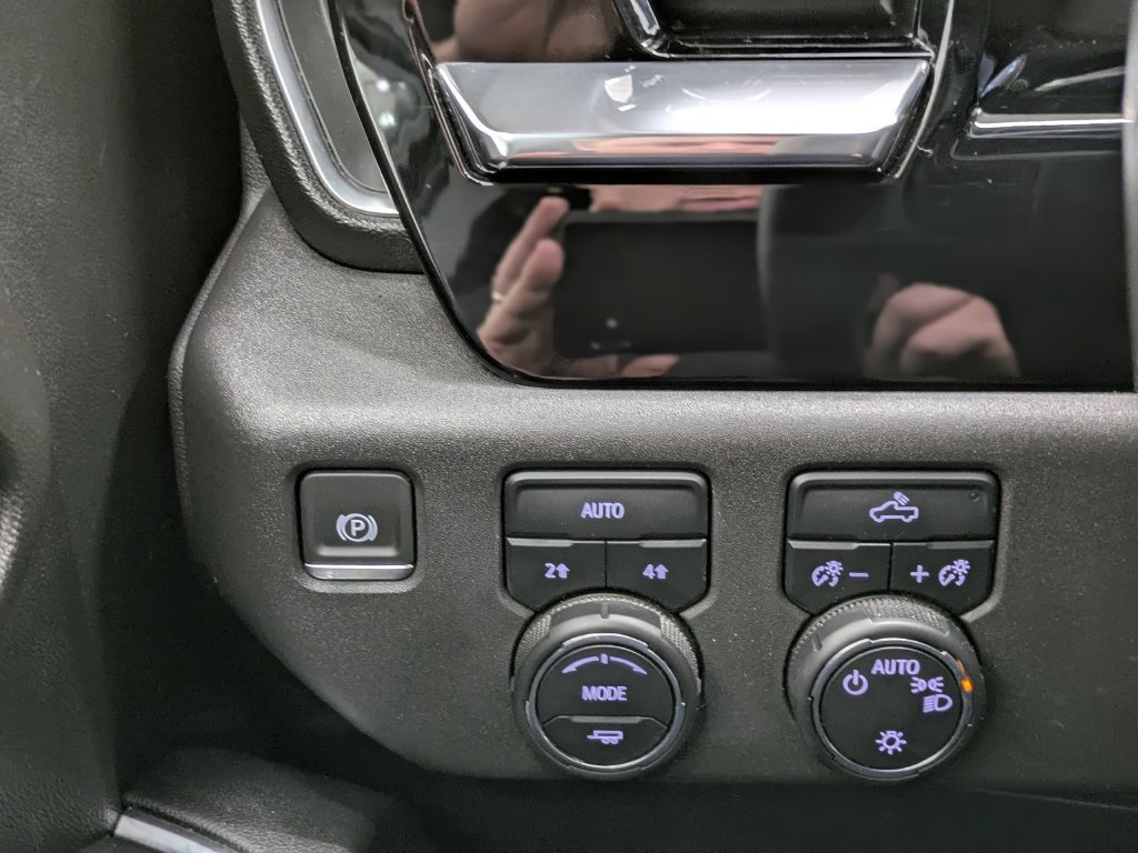 Used 2023 STERLING GRAY METALLIC Chevrolet LT image 28