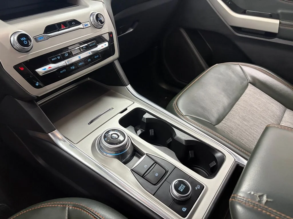 Used 2022 Green Ford Timberline image 23