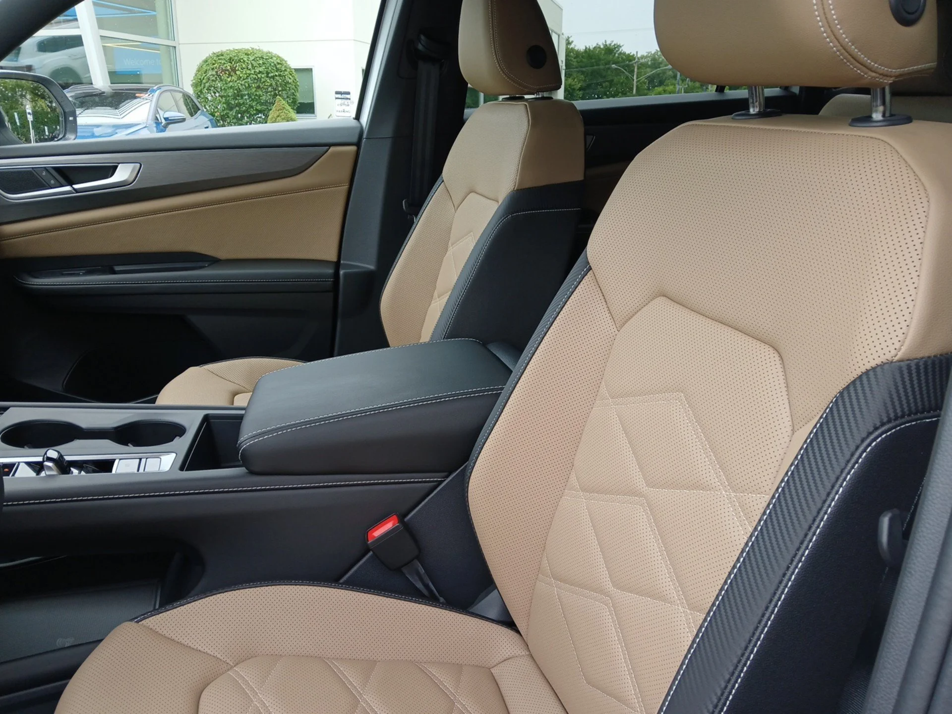 New 2026 Opal White Pearl Volkswagen 2.0T SE image 19
