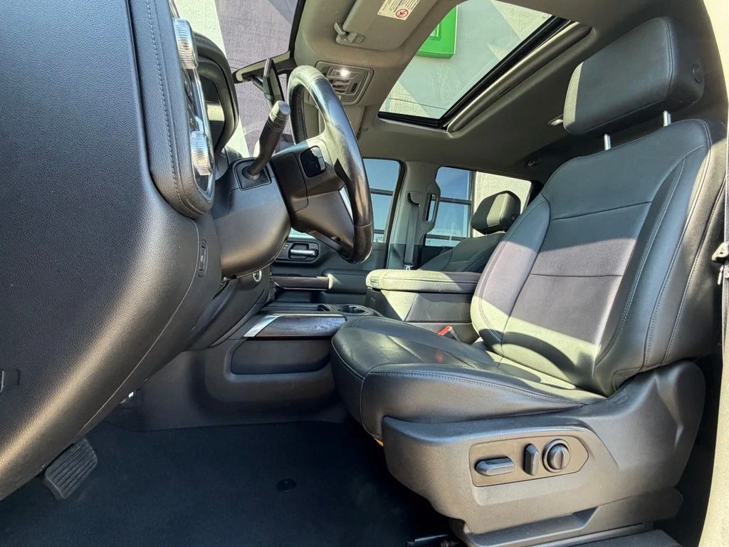 Used 2022 Black GMC SLT image 6