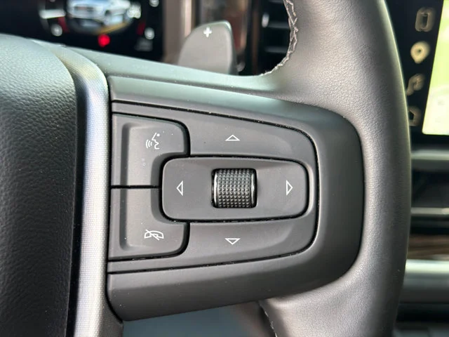 Used 2026 Summit White GMC Elevation image 25