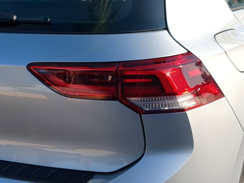 2026 Volkswagen Golf GTI SE - Photo 8
