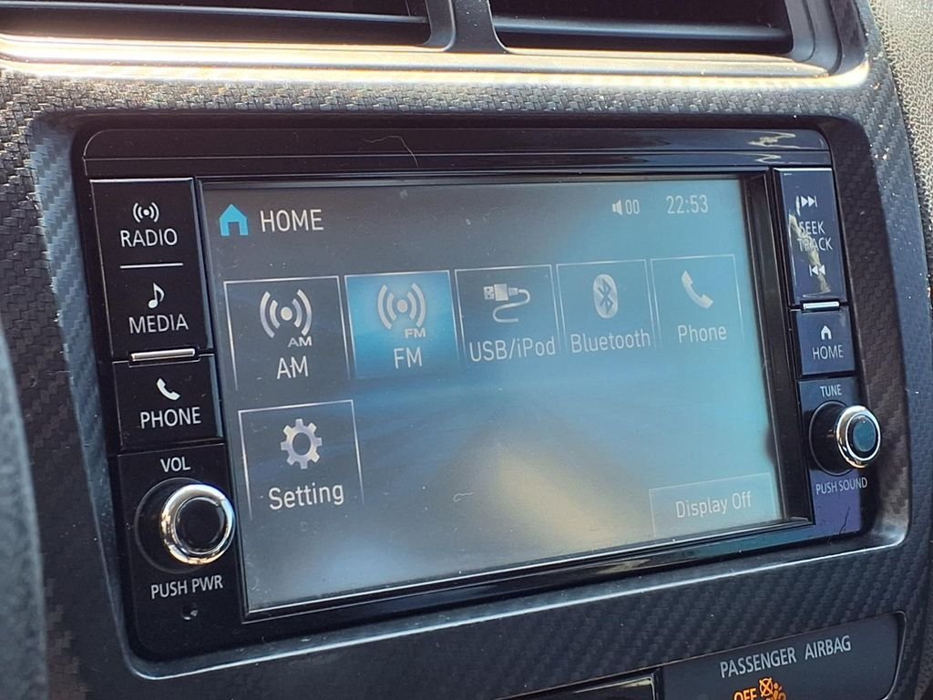 Used 2018 Silver Mitsubishi 2.0 ES image 17