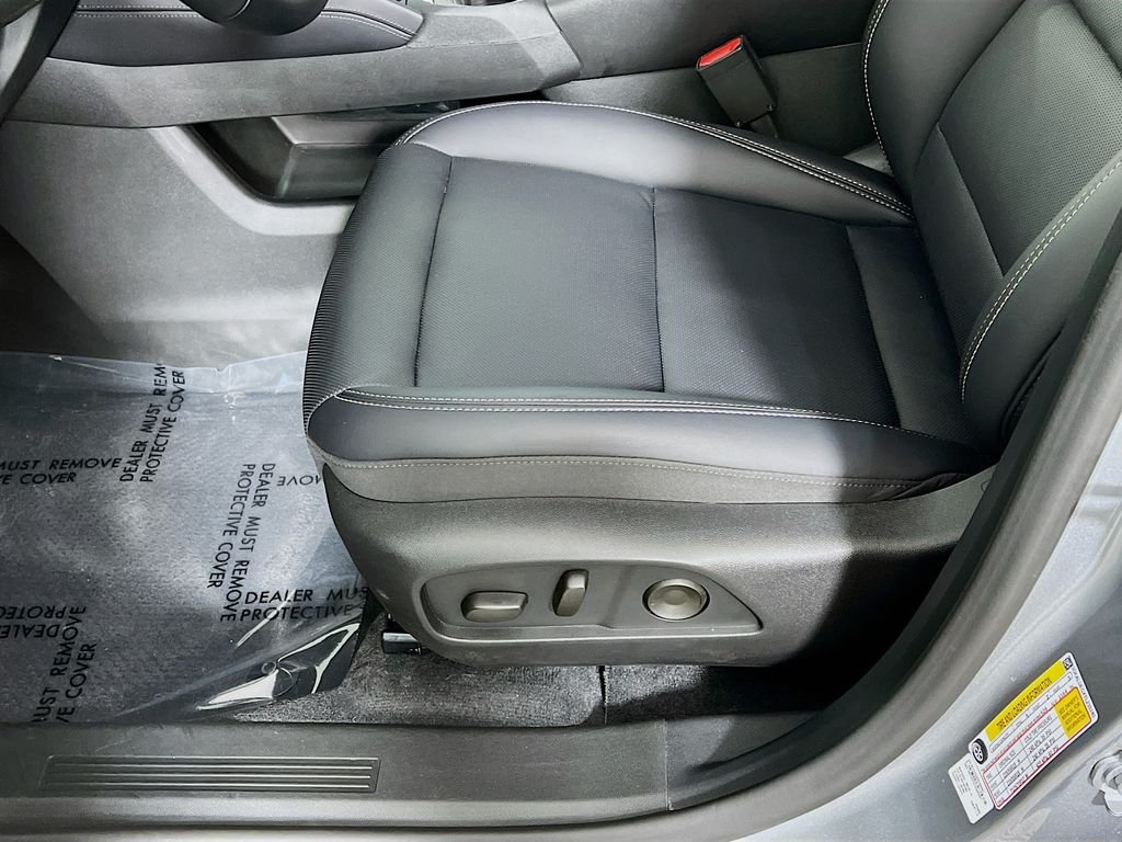 Used 2026 Sterling Metallic GMC Elevation image 19