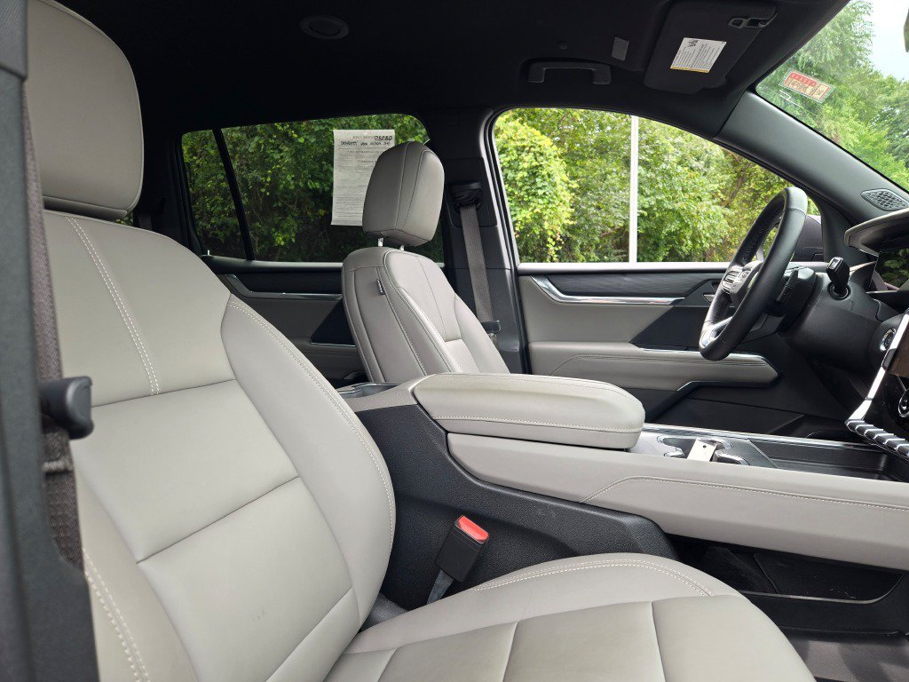 2026 GMC Acadia Elevation - Photo 7