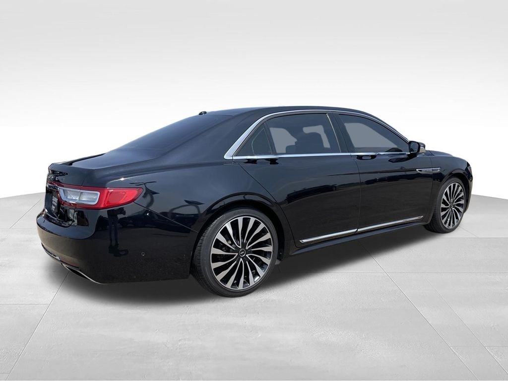 Used 2017 Black Lincoln Black Label image 4