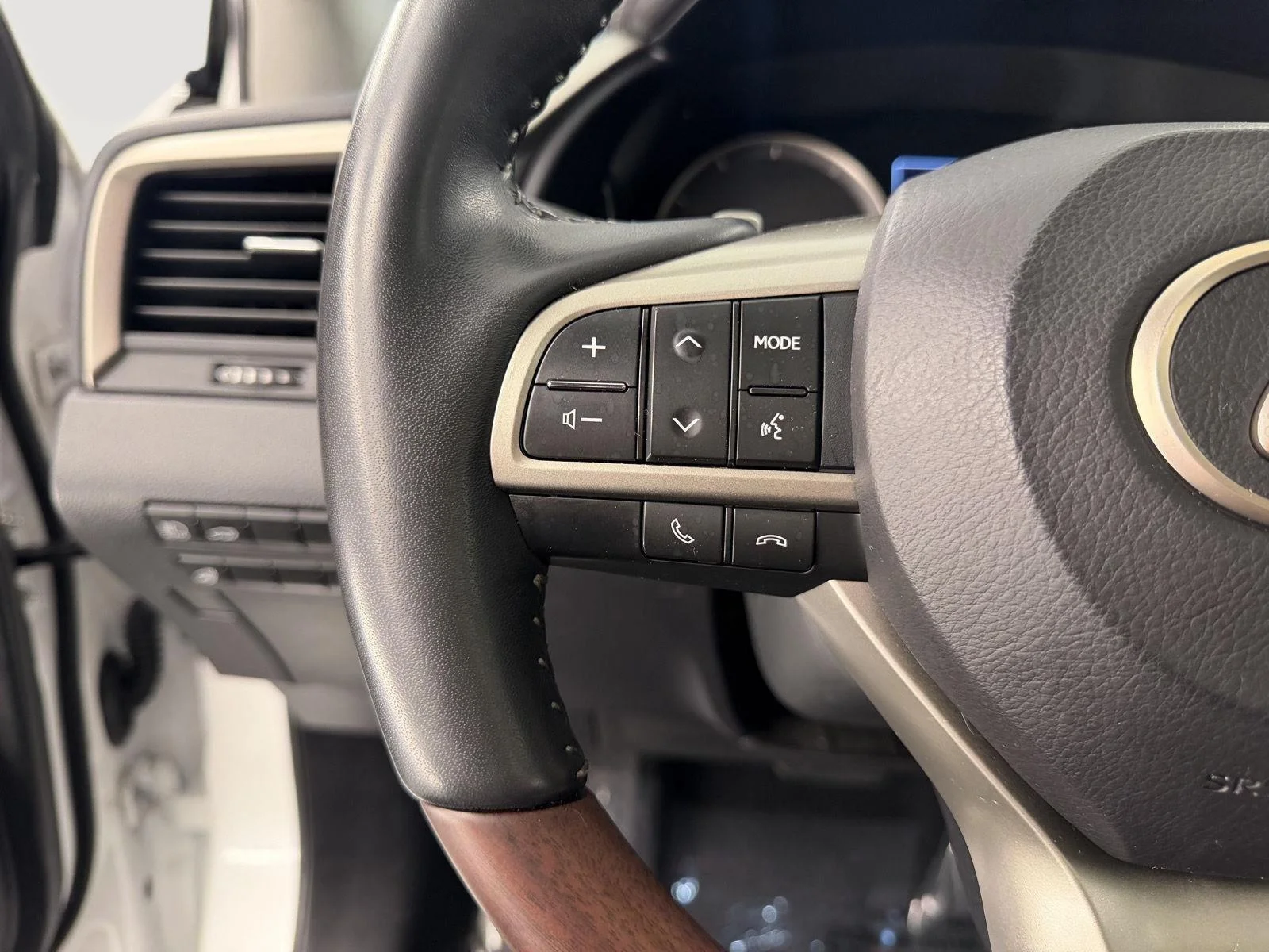 Certified Used 2021 EMINENT WHITE PEARL Lexus RX 350 image 13