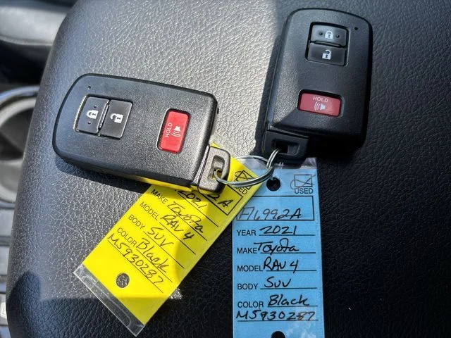 Used 2021  Toyota Nightshade image 17