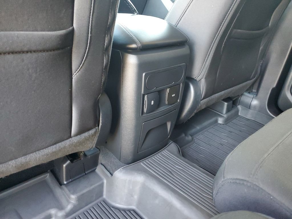 Used 2022 Green Ford XLT image 16