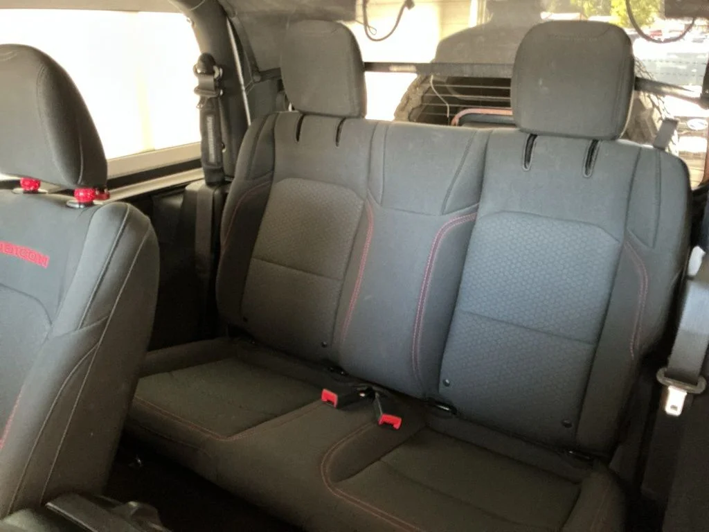 Used 2022 Crystal Metallic Jeep Rubicon image 21