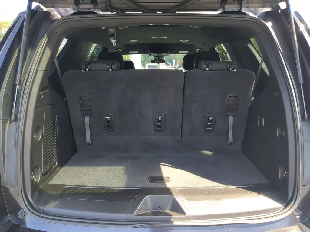 Used 2023 Gray Chevrolet LS image 9
