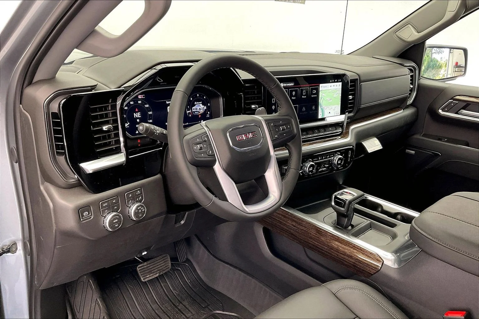New 2026 Sterling Metallic GMC Elevation image 4