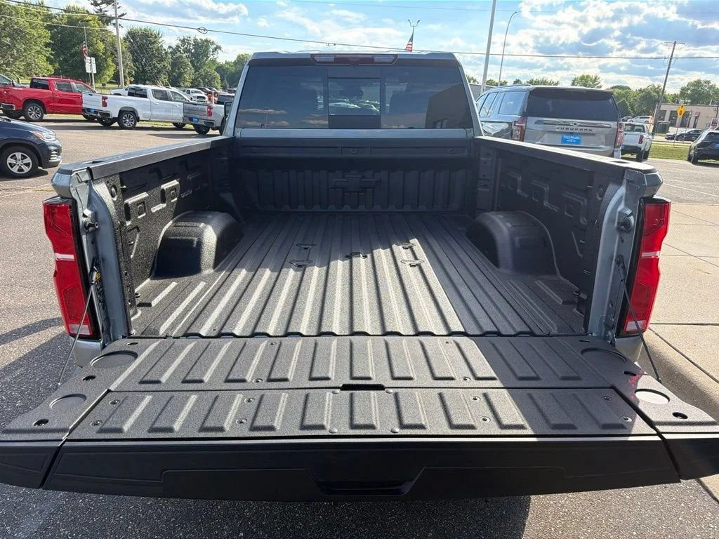 New 2026 Gray Chevrolet LT image 4