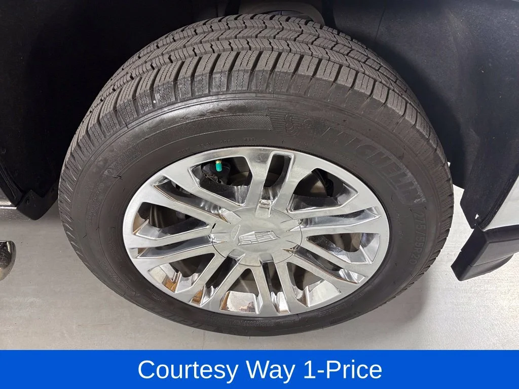 Used 2016 BLACK Chevrolet LT image 13