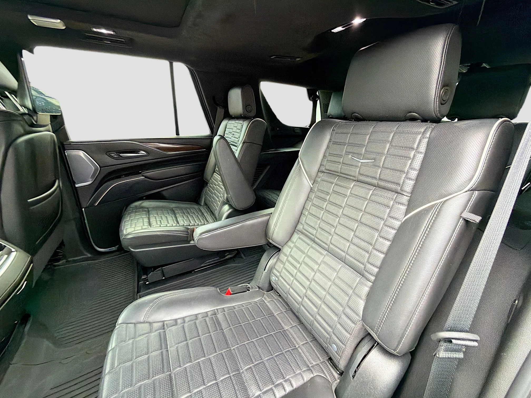 Used 2023 Crystal White Cadillac 4WD Sport Platinum image 21