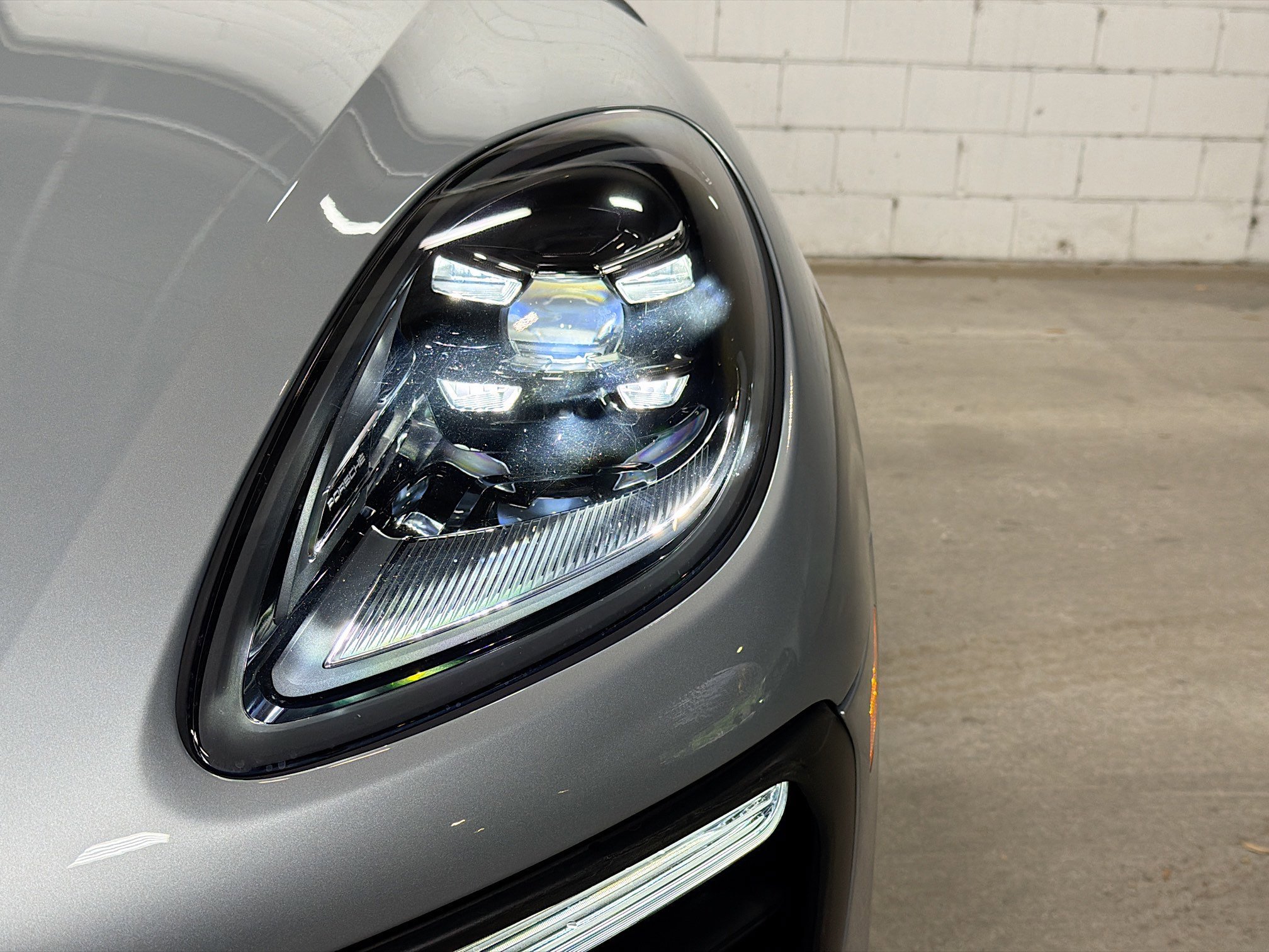 Certified Used 2023 Dolomite Silver Metallic Porsche  image 10