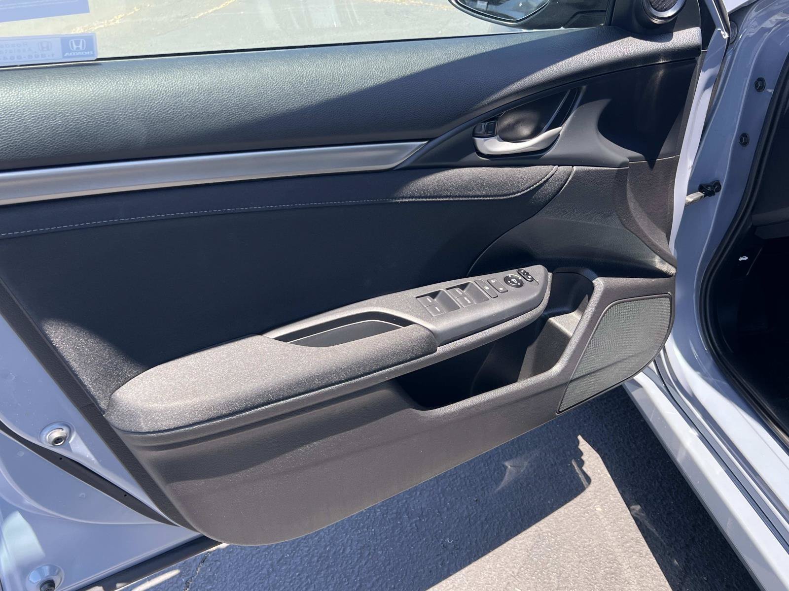 2018 Honda Civic Hatchback EX - Photo 6