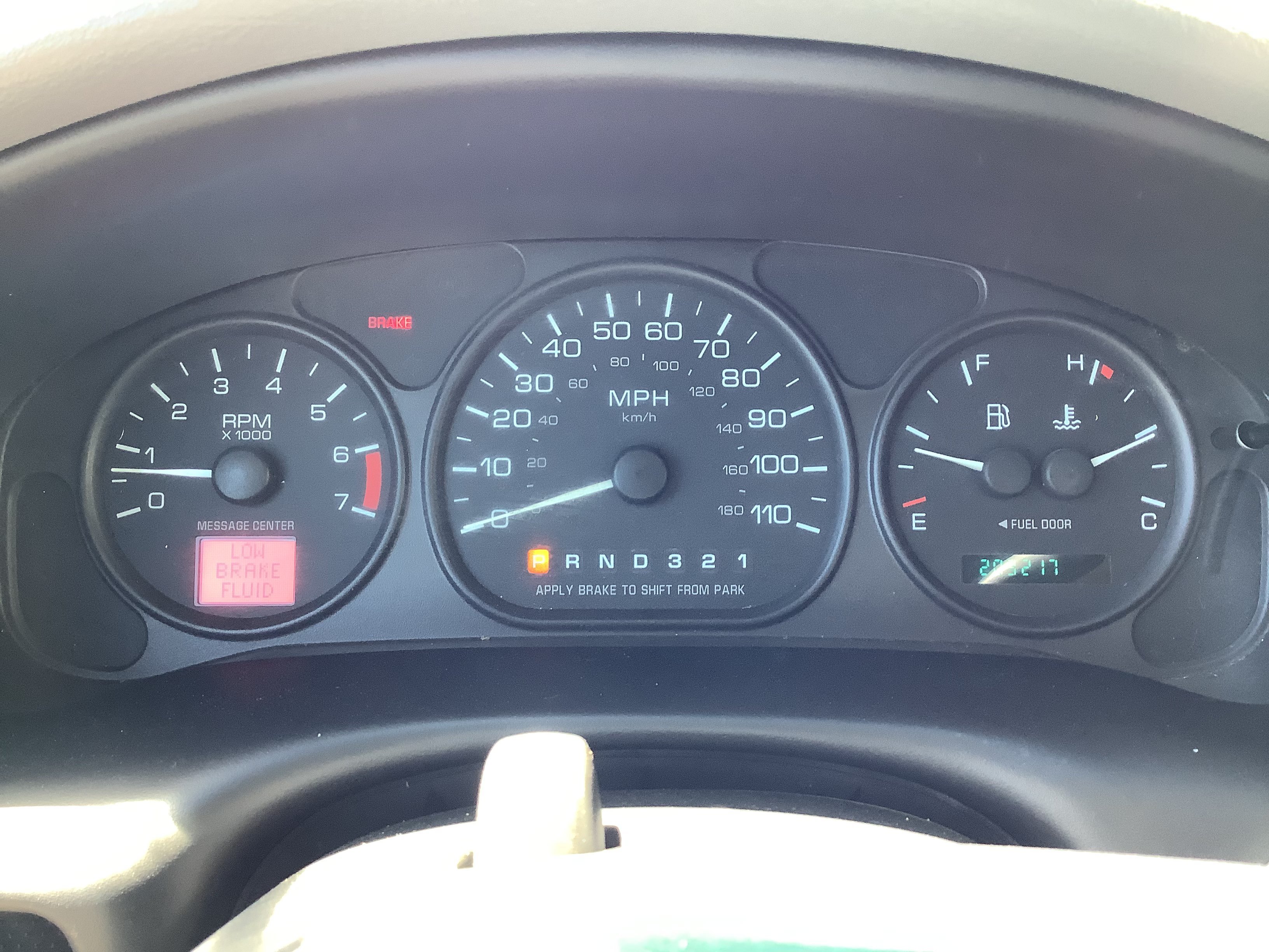 Used 2004 Silver Chevrolet LT image 13