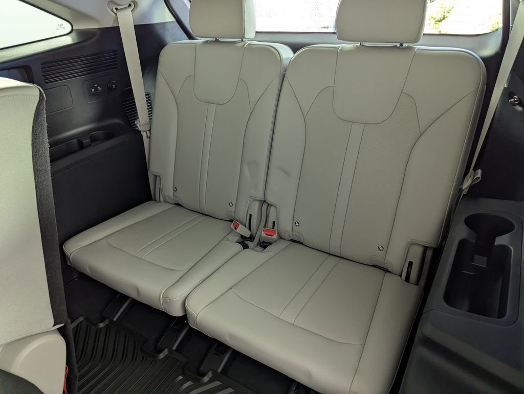 New 2026 Wolf Gray Kia EX image 29