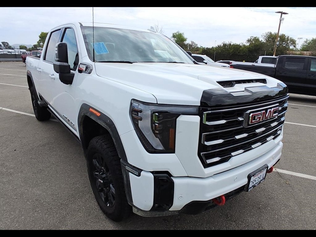 Used 2026 White GMC AT4 image 4
