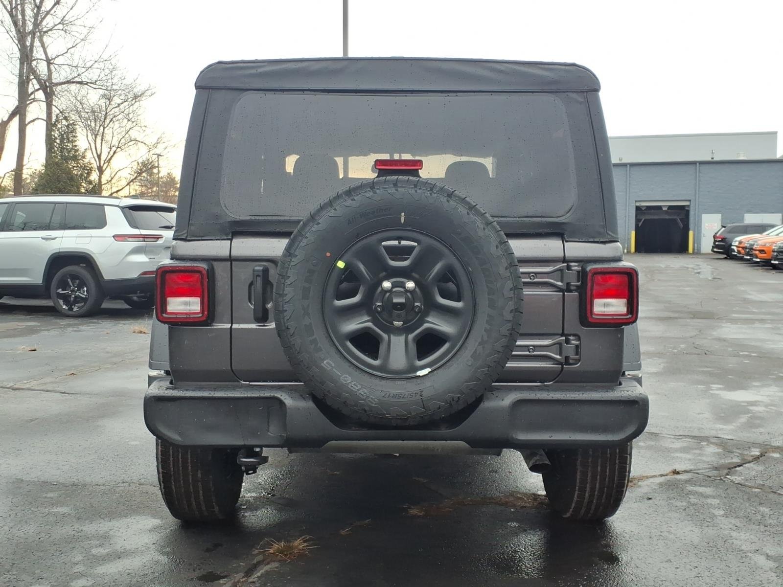 New 2026 Granite Crystal Metallic Clear-Coat Exterior Paint Jeep Sport image 4