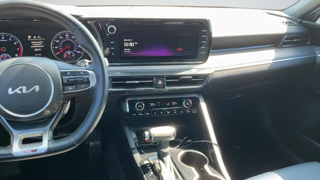 Used 2022 Gray Kia GT-Line image 8