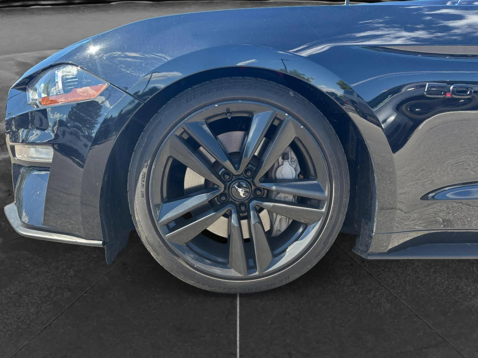 Used 2019 Shadow Black FORD  image 9