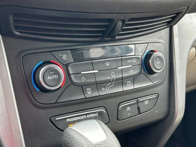 Used 2017 Gray Ford SE image 39