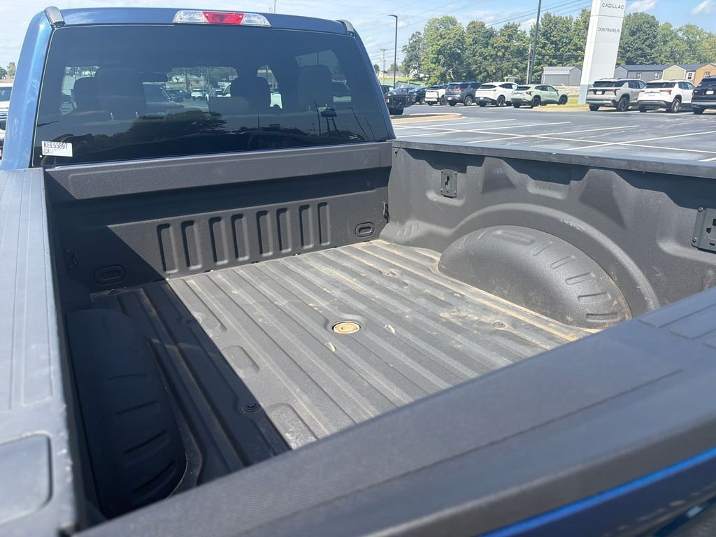 Used 2019 Blue Ford XLT image 9