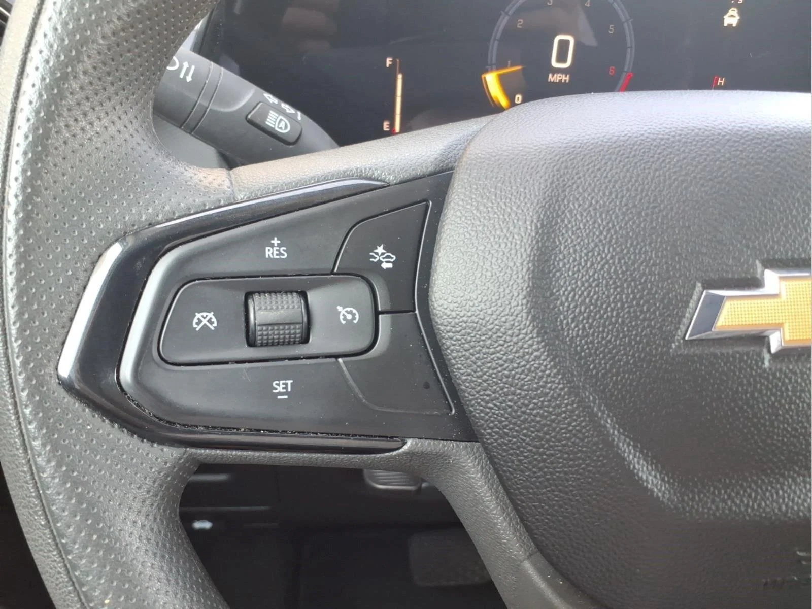 Used 2025 Sterling Gray Metallic Chevrolet LT image 20