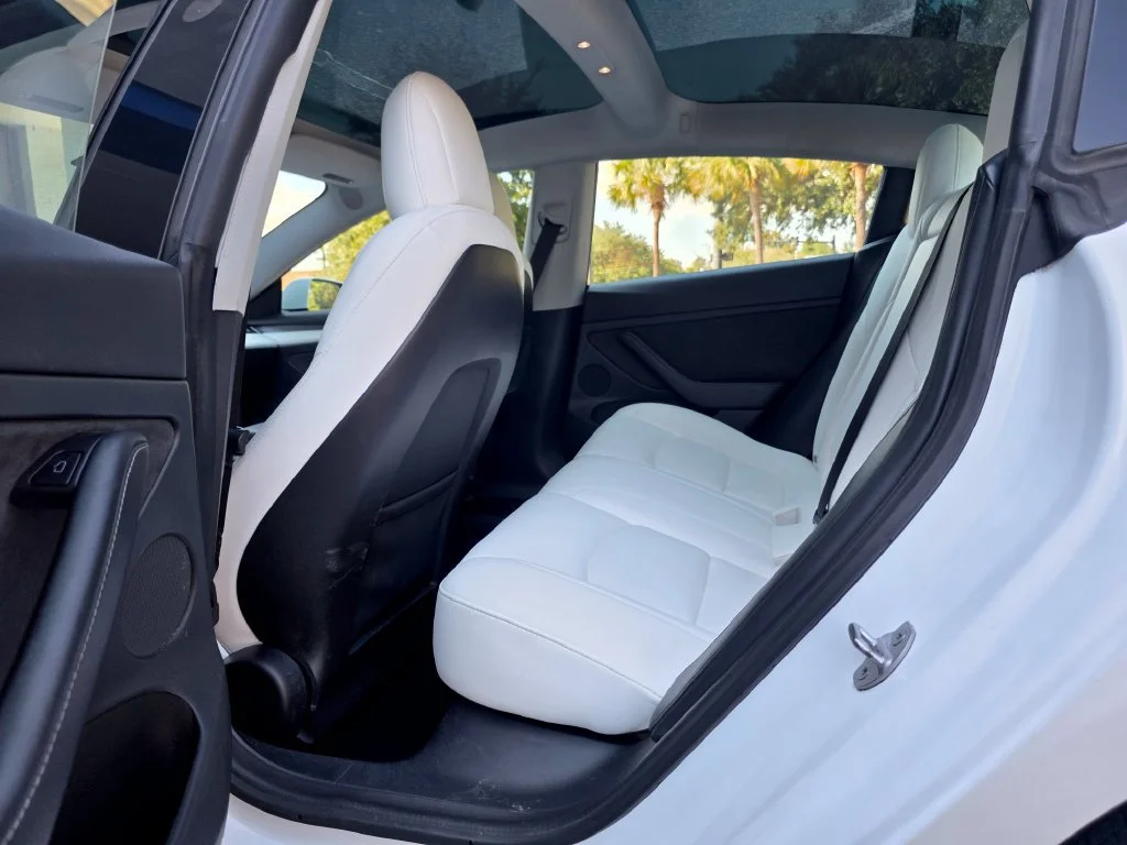 Used 2021  Tesla Long Range image 26
