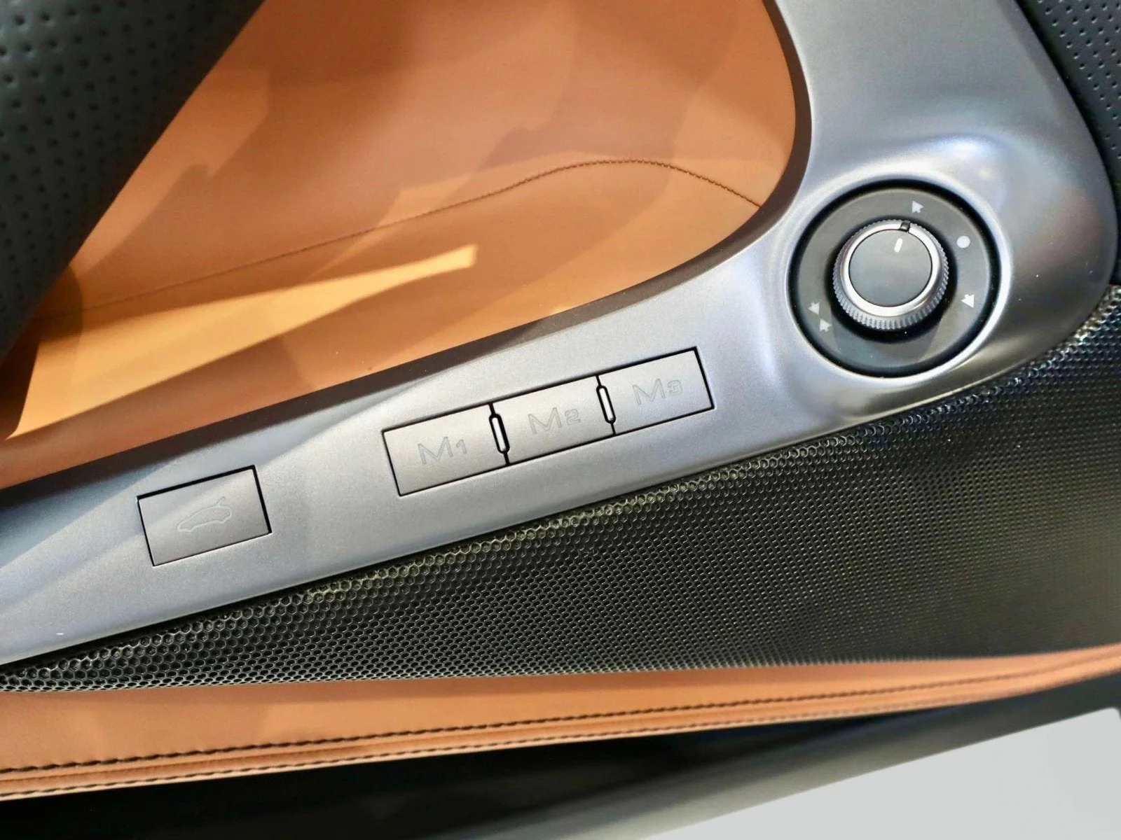 Certified Used 2019 Grigio Titanio Metall Ferrari  image 17