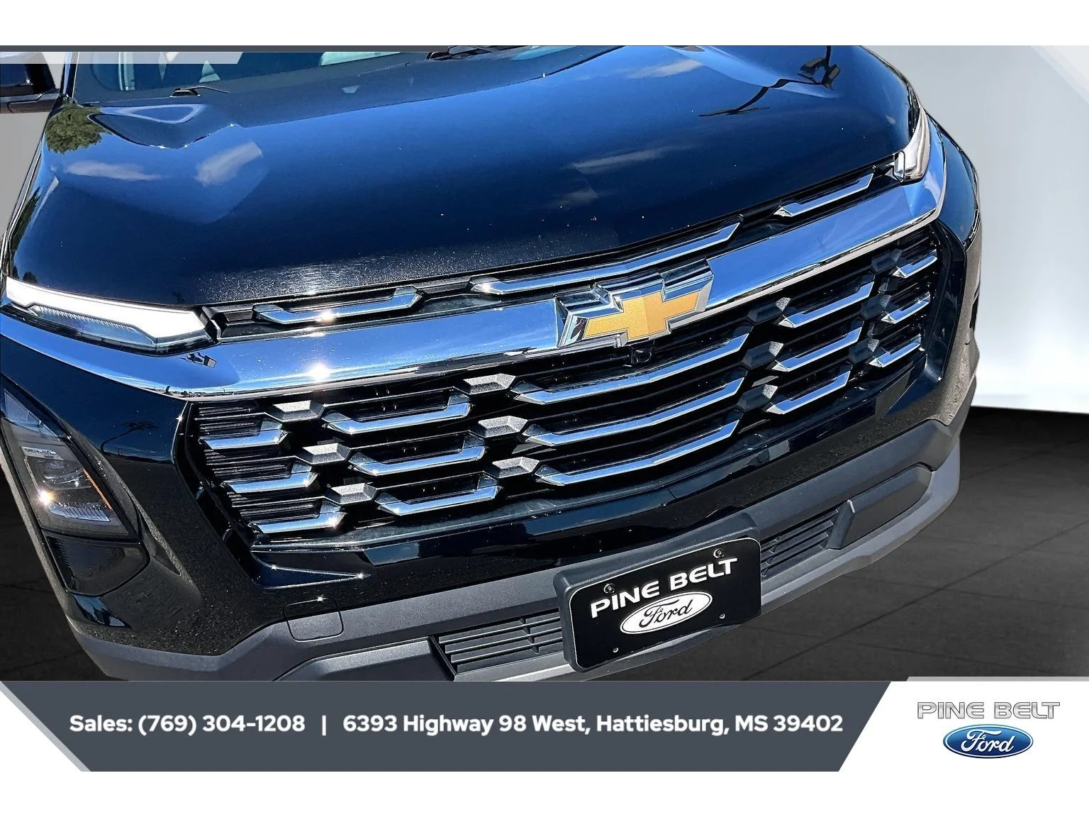 Used 2026 Mosaic Black Metallic Chevrolet AWD LT image 22