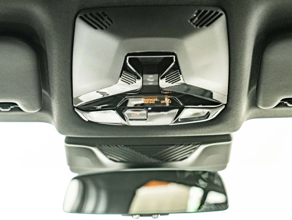 New 2026 Alpine White BMW xDrive28i image 40