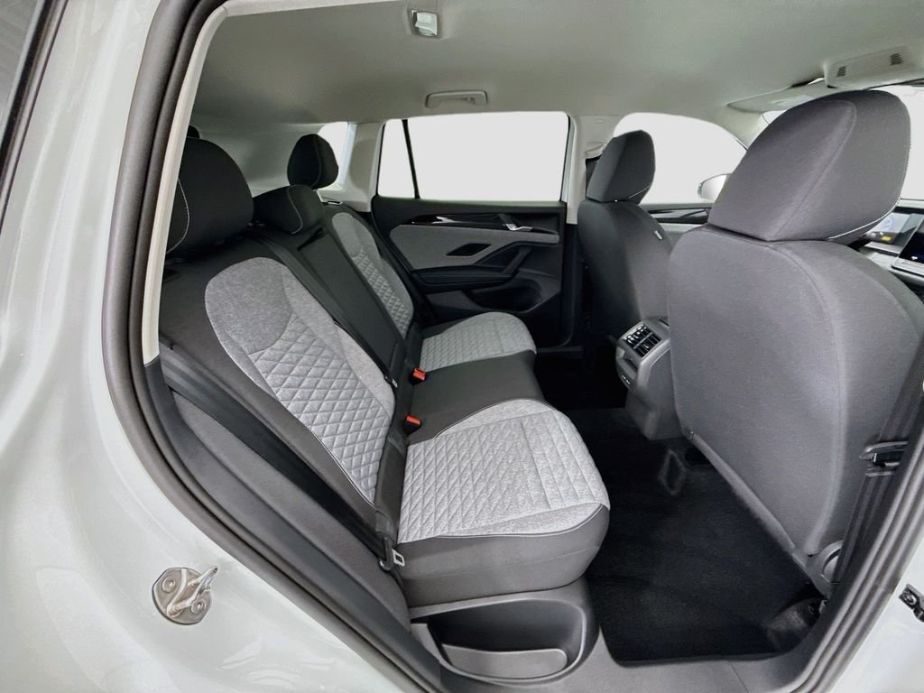 New 2026 Pure White Volkswagen 2.0T S image 20