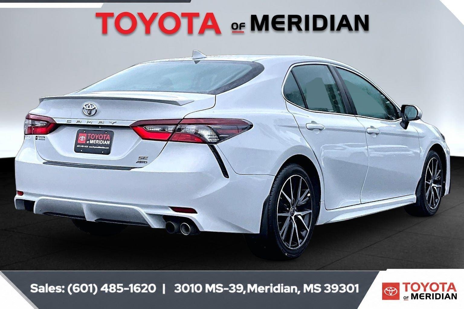 Used 2024 Ice Edge Toyota SE image 11