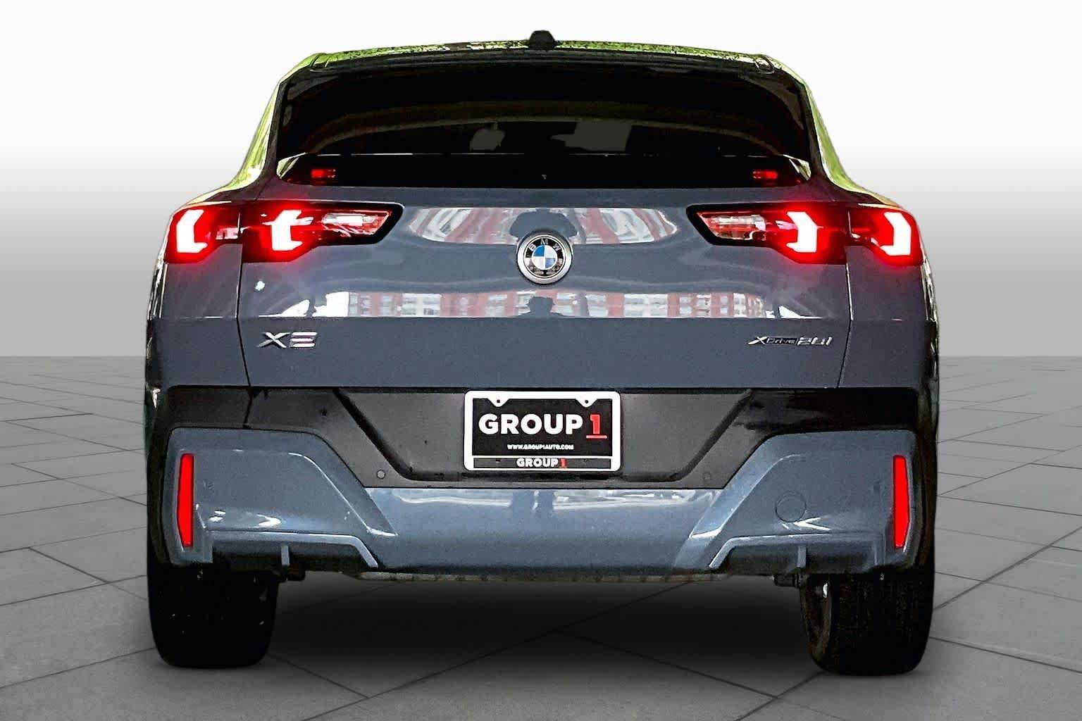 Used 2025 Storm Bay Metallic BMW xDrive28i image 4