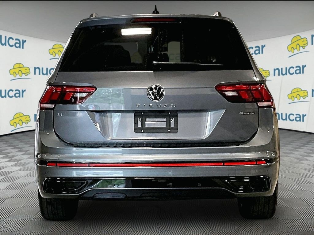 Used 2024 Gray Volkswagen 2.0T SE R-Line Black image 5